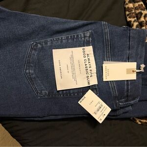 Good American Classic Slim Dark Blue Jeans